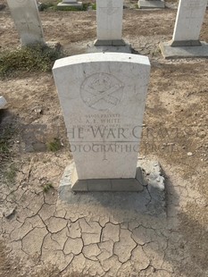BAGHDAD (NORTH GATE) WAR CEMETERY - WHITE, A E